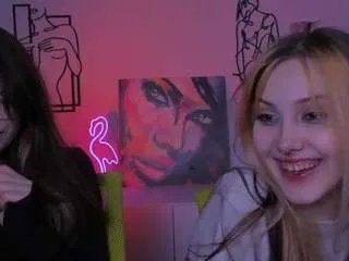 Offline luna-tin on CamSoda