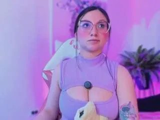 Offline luucyjoness on CamSoda