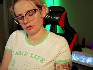 maaad-maxxx on CamSoda 