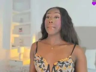 Freechat maddy-hot on CamSoda