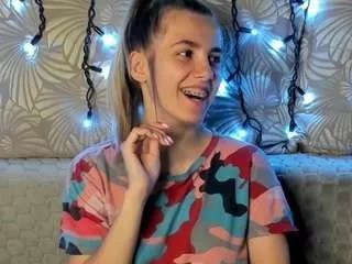 Offline maggiecake on CamSoda