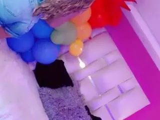 Freechat manuela-kingsley on CamSoda