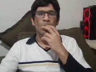 Freechat mehustling on CamSoda