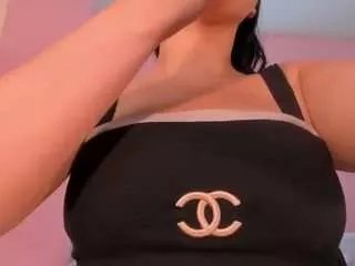 Offline mia-robert1 on CamSoda