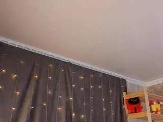 Offline michelmomsen on CamSoda