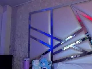 Offline miia-02 on CamSoda