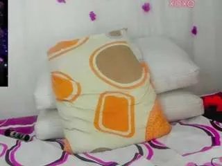 Freechat mohannah1 on CamSoda