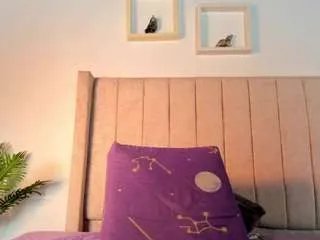 Freechat monthblack on CamSoda