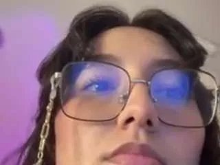 Freechat nataliepeterson on CamSoda