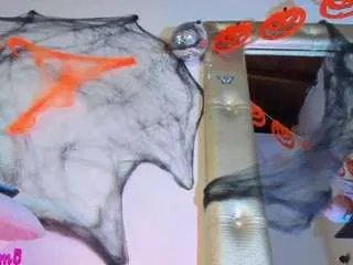 nella-joly on CamSoda 