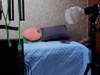 Freechat nico-ferrer on CamSoda