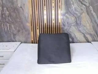 Freechat nyakimgold on CamSoda