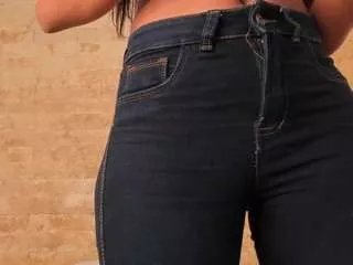 Offline pocahontas-pow on CamSoda