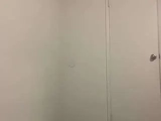 queenlolaxxx on CamSoda 