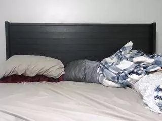 queenlolaxxx on CamSoda 