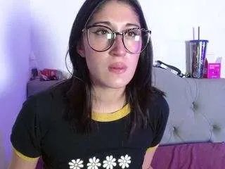 Freechat red-moon1 on CamSoda