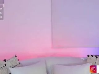 Offline riley-pride on CamSoda