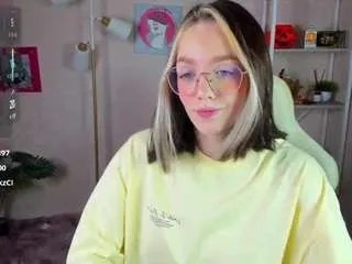 Offline rocket-bunnyy on CamSoda