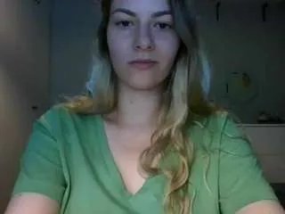 Offline rosiejune on CamSoda