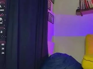 Offline sashalong13 on CamSoda