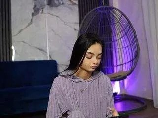 Offline scarlet-eyes on CamSoda