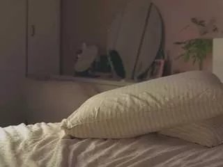 Freechat senisemorel on CamSoda