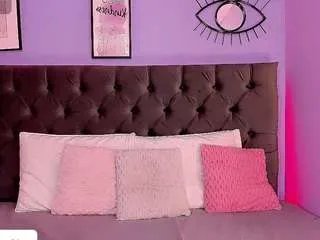 Offline sofi-hdz on CamSoda