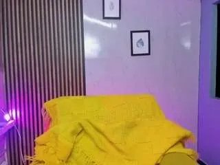 Offline sophia-stuart on CamSoda