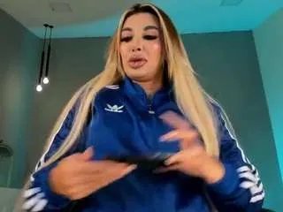 sophiepalmerx on CamSoda