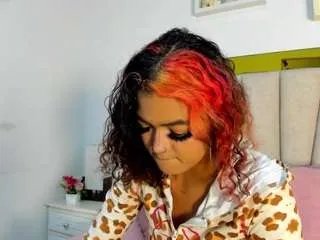 Offline vahiolet-fuentes1 on CamSoda