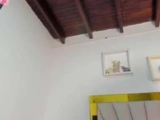 Offline vahiolet-fuentes1 on CamSoda