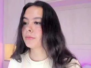 Freechat valerymeyerr on CamSoda