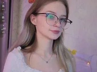 Offline vialeta-baby on CamSoda