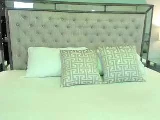 Offline victoriaxx-1 on CamSoda