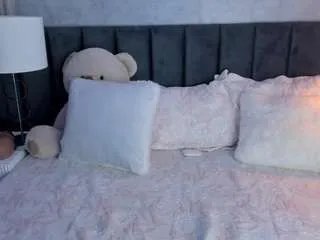 Offline viioletlover on CamSoda