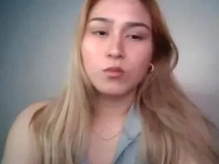 Offline virginshygirl on CamSoda