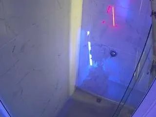 Freechat voyeurcam-casa-salsa-bathroom-12 on CamSoda