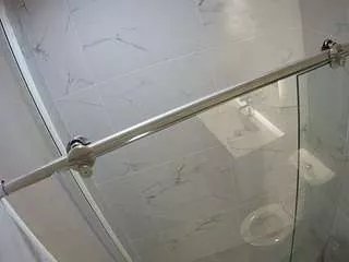 Freechat voyeurcam-casa-salsa-bathroom-8 on CamSoda