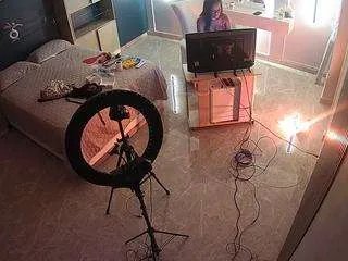 Offline voyeurcam-casa-salsa-versus-room on CamSoda