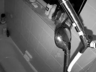 Freechat voyeurcam-charleys-bathroom on CamSoda
