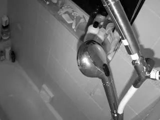 Freechat voyeurcam-charleys-bathroom on CamSoda