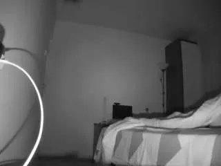 Freechat voyeurcam-charmhellen-kitchen on CamSoda