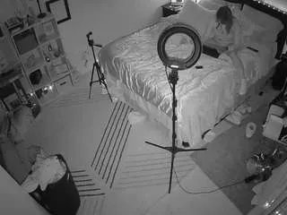 Freechat voyeurcam-hornyhostel-01 on CamSoda