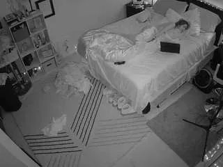 Freechat voyeurcam-hornyhostel-01 on CamSoda