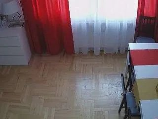 Freechat voyeurcam-julmodels-dining-2 on CamSoda