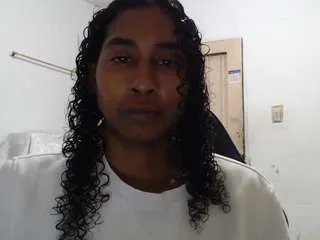 Offline yohatinelly on CamSoda