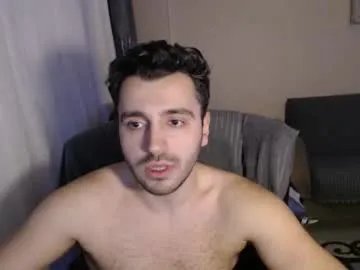 Freechat 2handsomeman on Chaturbate