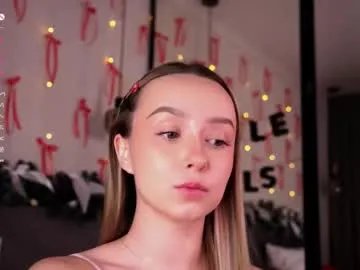 alodiaacomb on Chaturbate