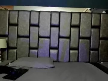 Away ashleyjonnees on Chaturbate