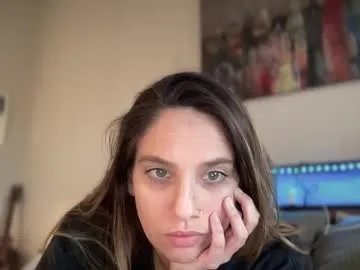 Freechat astro_n_tatiana on Chaturbate